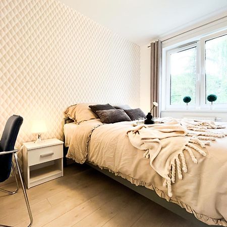 Walk To Park, Modern 2Bd Kitchen! Balcony, Parking Lägenhet Wrocław Exteriör bild