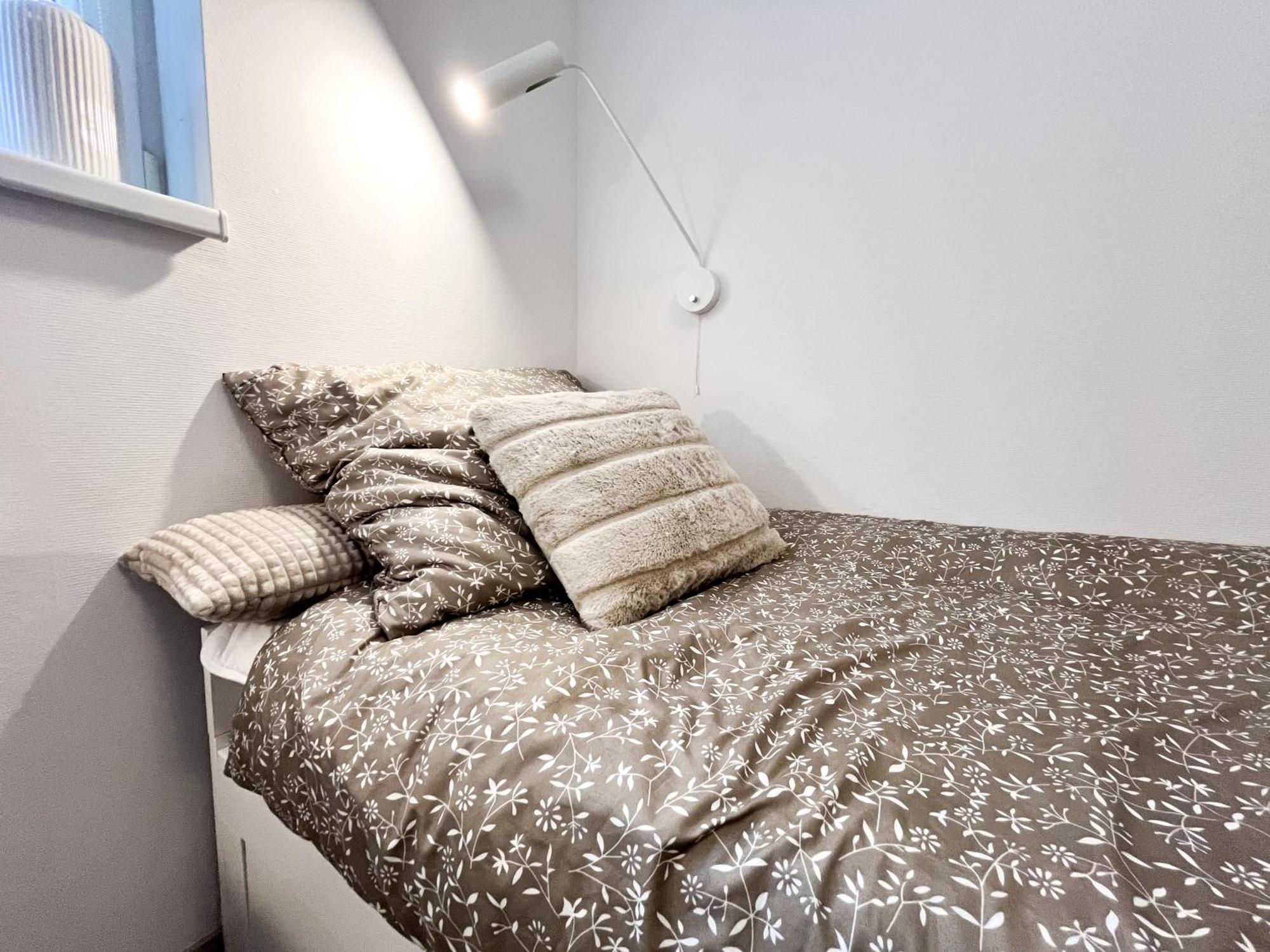 Walk To Park, Modern 2Bd Kitchen! Balcony, Parking Lägenhet Wrocław Exteriör bild