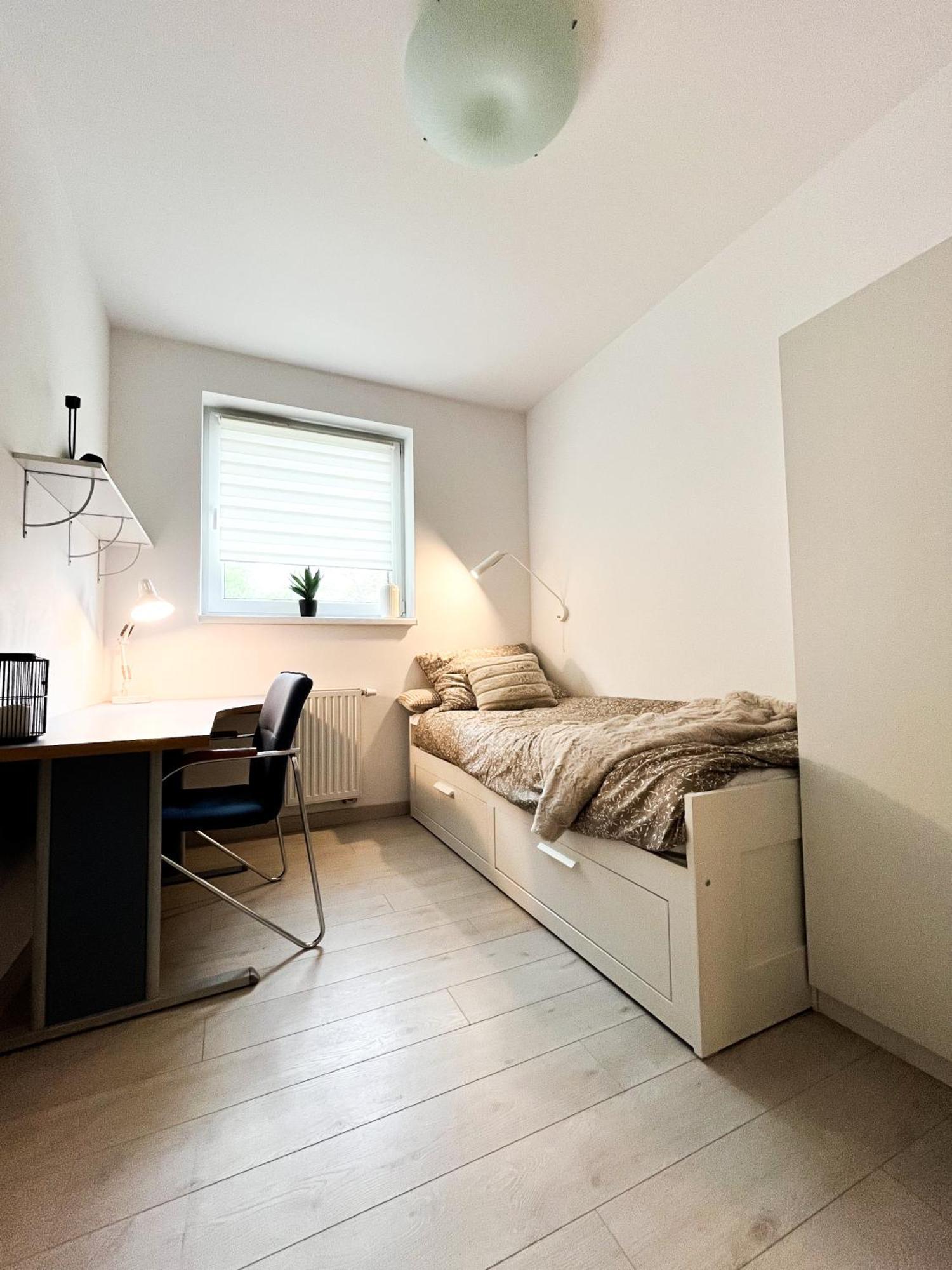 Walk To Park, Modern 2Bd Kitchen! Balcony, Parking Lägenhet Wrocław Exteriör bild