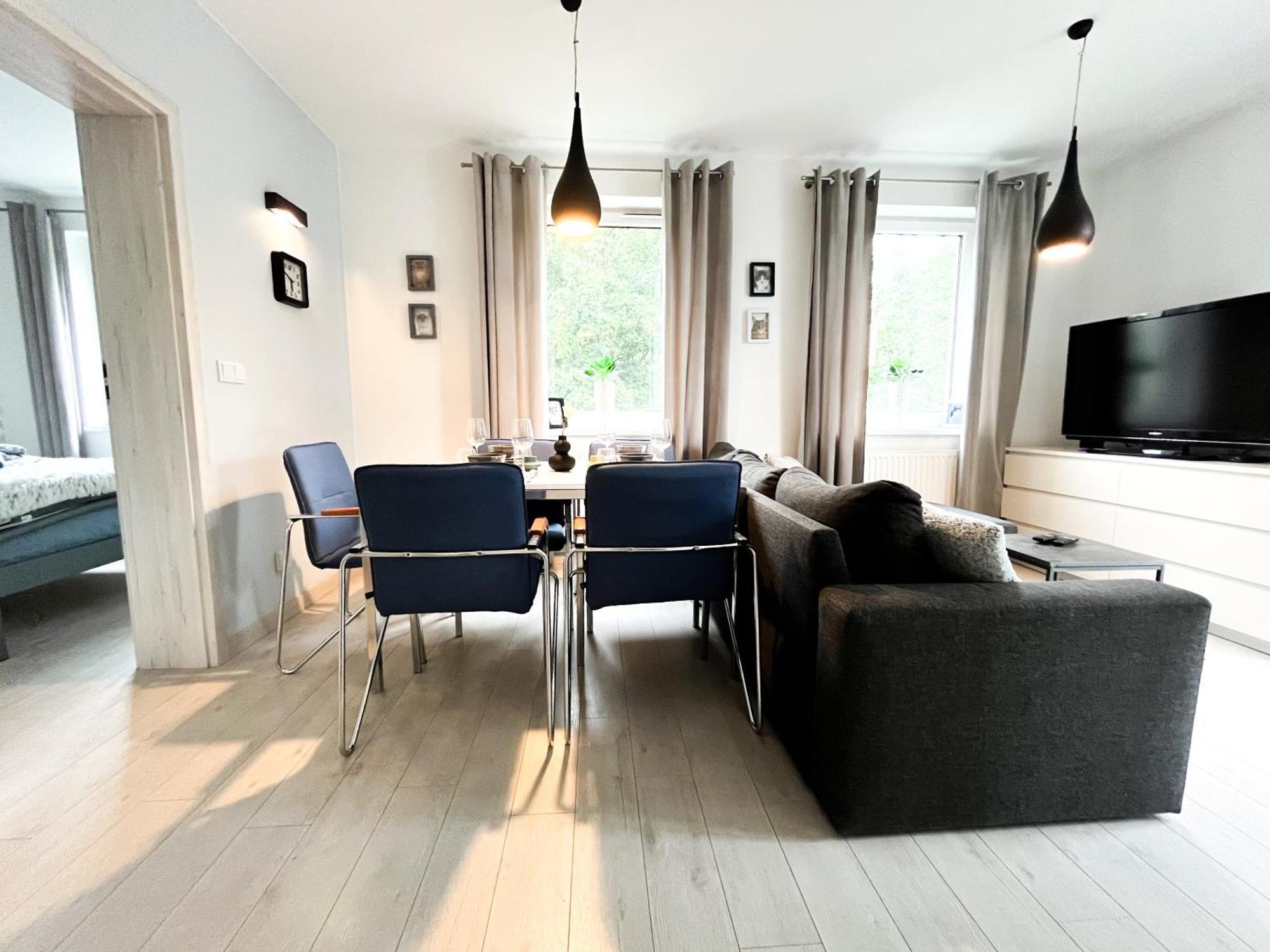Walk To Park, Modern 2Bd Kitchen! Balcony, Parking Lägenhet Wrocław Exteriör bild